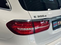 Mercedes-Benz E 300 - Ansicht 5