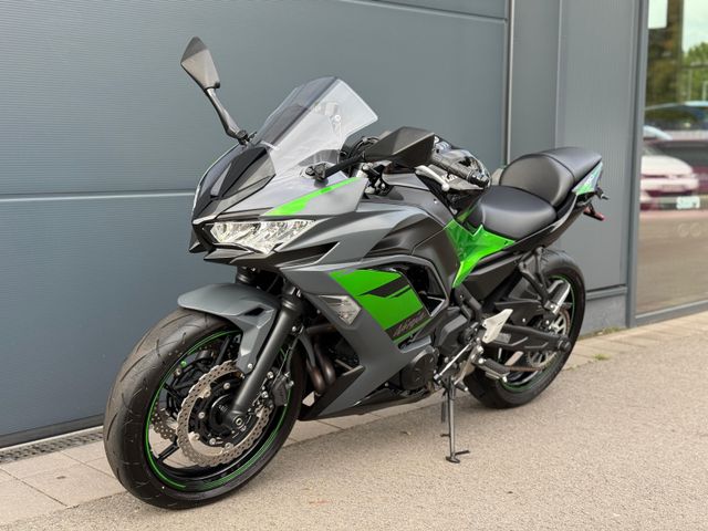 Ninja 650 1.HAND/NEUWERTIG/870 km/A2-A1 wäre mög