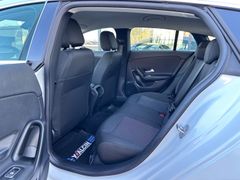 Mercedes-Benz CLA 200 Shooting Brake - Ansicht 10