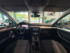 VW Passat Variant - Ansicht 27