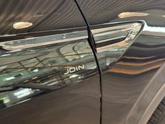 VW Tiguan - Ansicht 19