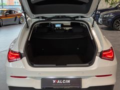 Mercedes-Benz CLA 200 Shooting Brake - Ansicht 10