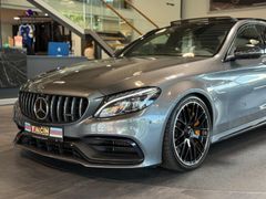 Mercedes-Benz C 63 AMG - Ansicht 2